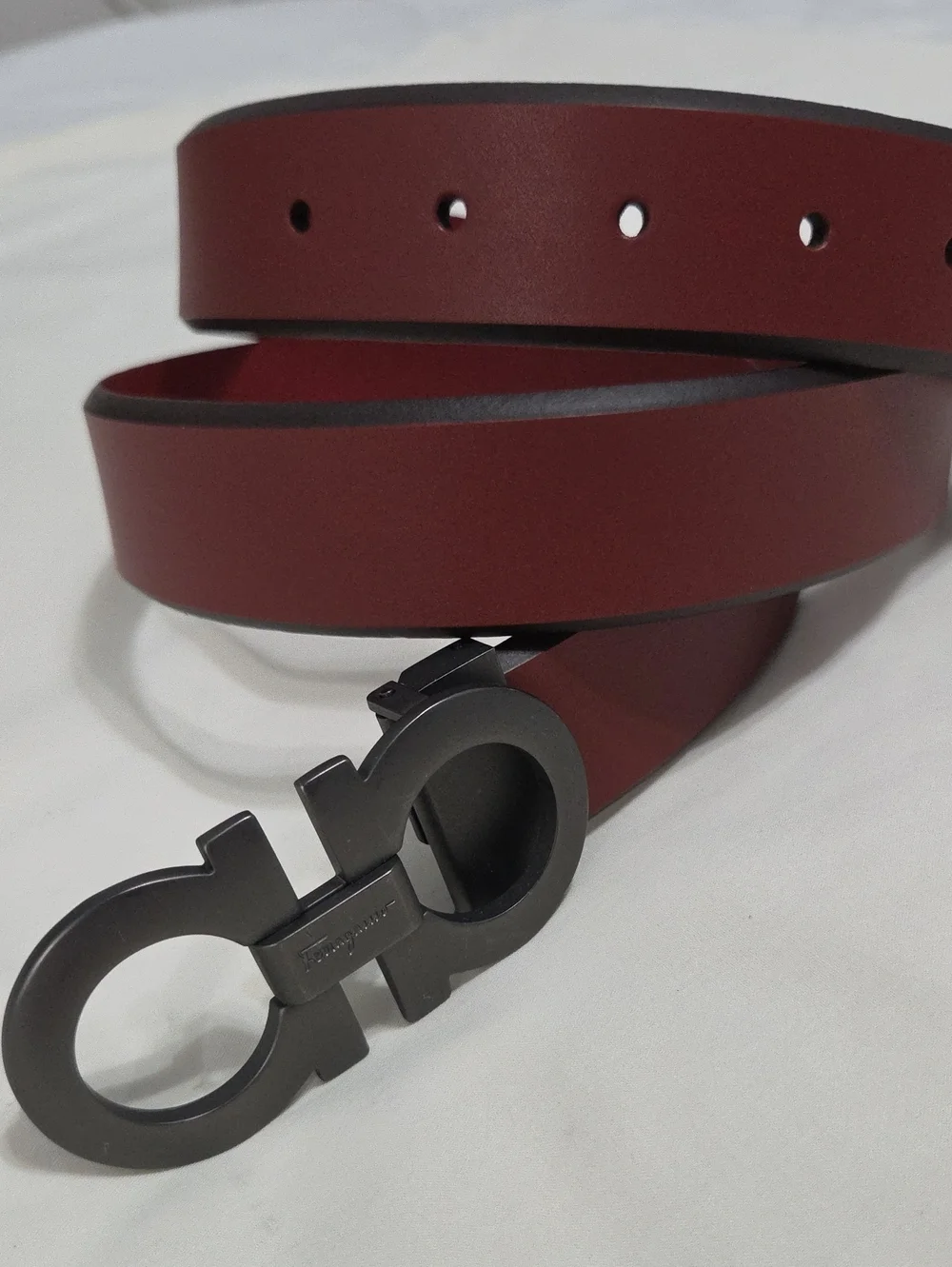 Salvatore Ferragamo Auburn Brown Leather Belt Double Gancini Buckle